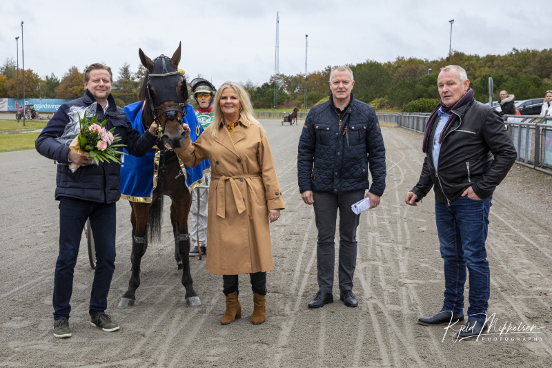 Får Thunder Peak endnu en sejr i Otto Hallings? _Thunder_Peak__2_