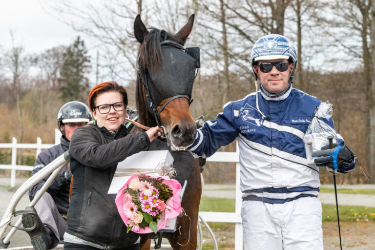 Hazars Sund med Martin Sj holm Jensen 8 maj 2021 Fotograf Torben Ager Travfoto Bornholm TKA 9101 1