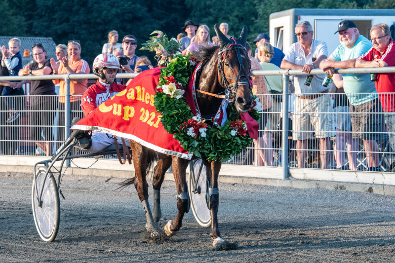 Foxie_Hill_med_Mads_Petersen_13_juli_2021_Fotograf_Torben_Ager_Travfoto_Bornholm_TKA_4704