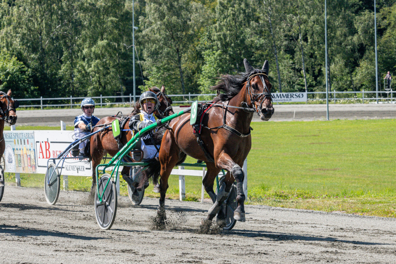 Nyt salg Paladin_med_S_ren_K_Jensen_Bornholms_Brand_Park_25_juli_2020_Fotograf_Torben_Ager_Travfoto_Bornholm_TKA_9024