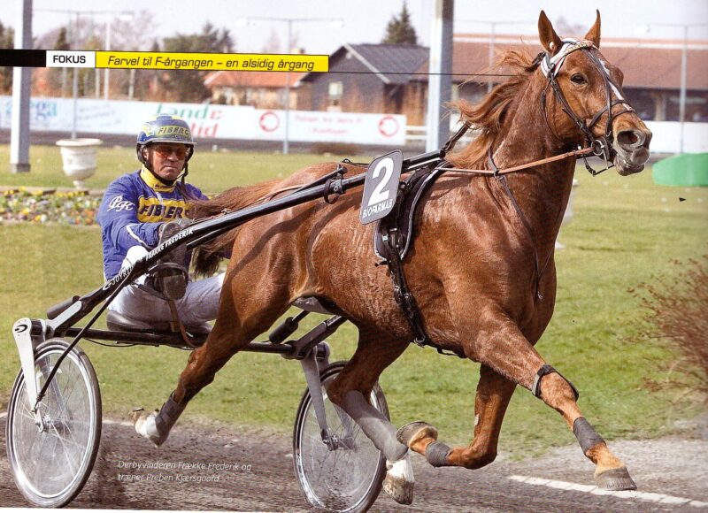 To opdrættersejre til Kjærsgaard Derbyvinder Frække Frederik og Preben Kjærsgaard Foto B Seeger