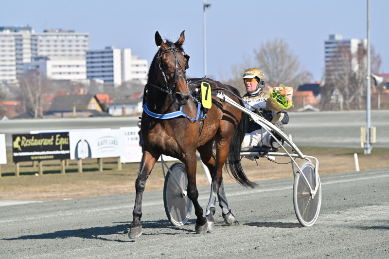 Egon T B indledte på Fyn Egon_T_B_DSC_4007