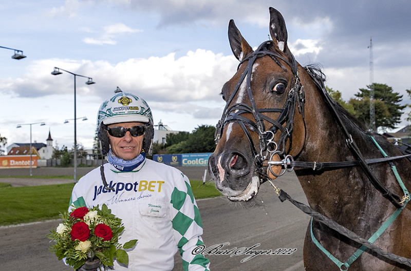 DELICIOUSSTONE D2I3822