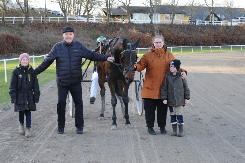 Kan familiehesten vinde igen Hakunamatata w