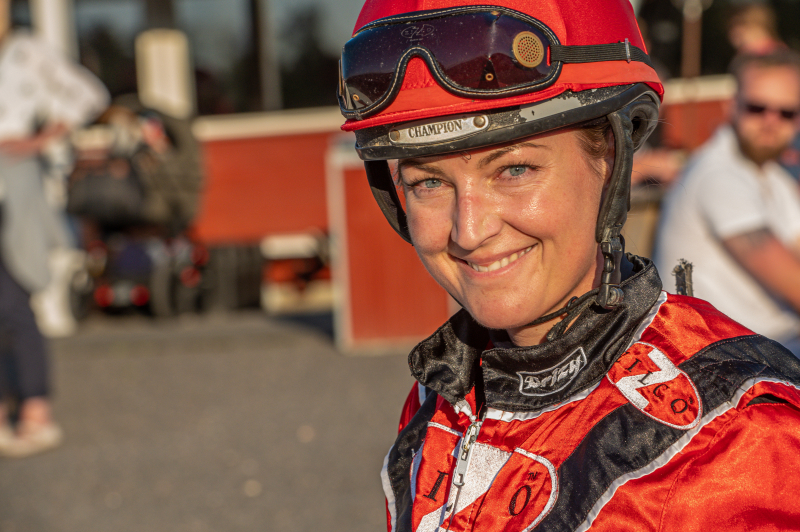 Nicole Marsing til Solvalla i dag Nicole_Marsing_7_september_2021_Fotograf_Torben_Ager_Travfoto_Bornholm_TKA_0011