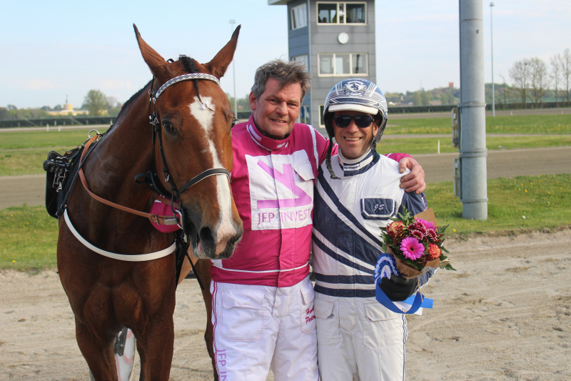 Twins Magic 2 230511