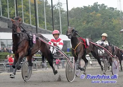 partoutsimoni 20100926 e1485189341667