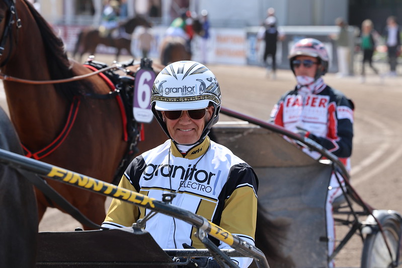 52931848354 715d93c389 c