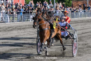 High Roller med Niels Kristian Hansen 3 juli 2024 Fotograf Torben Ager Travfoto Bornholm TKA 3883