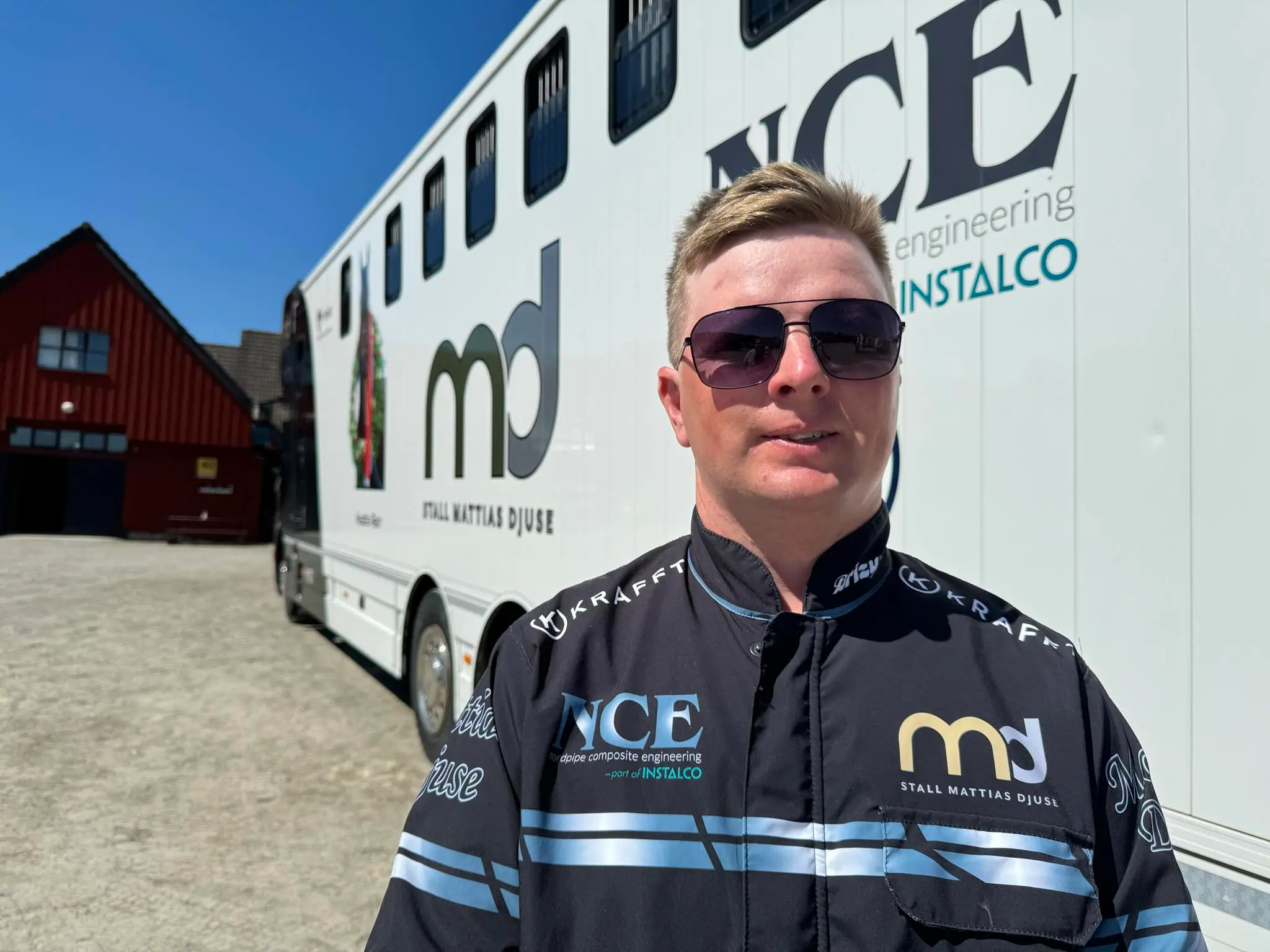 698df233 fa5e 4987 b3ad 2b61b35a24b1