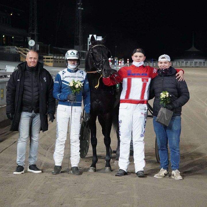 Dansker trives hos Timo Nurmos 462575076_1066158151899799_5436917092690848282_n