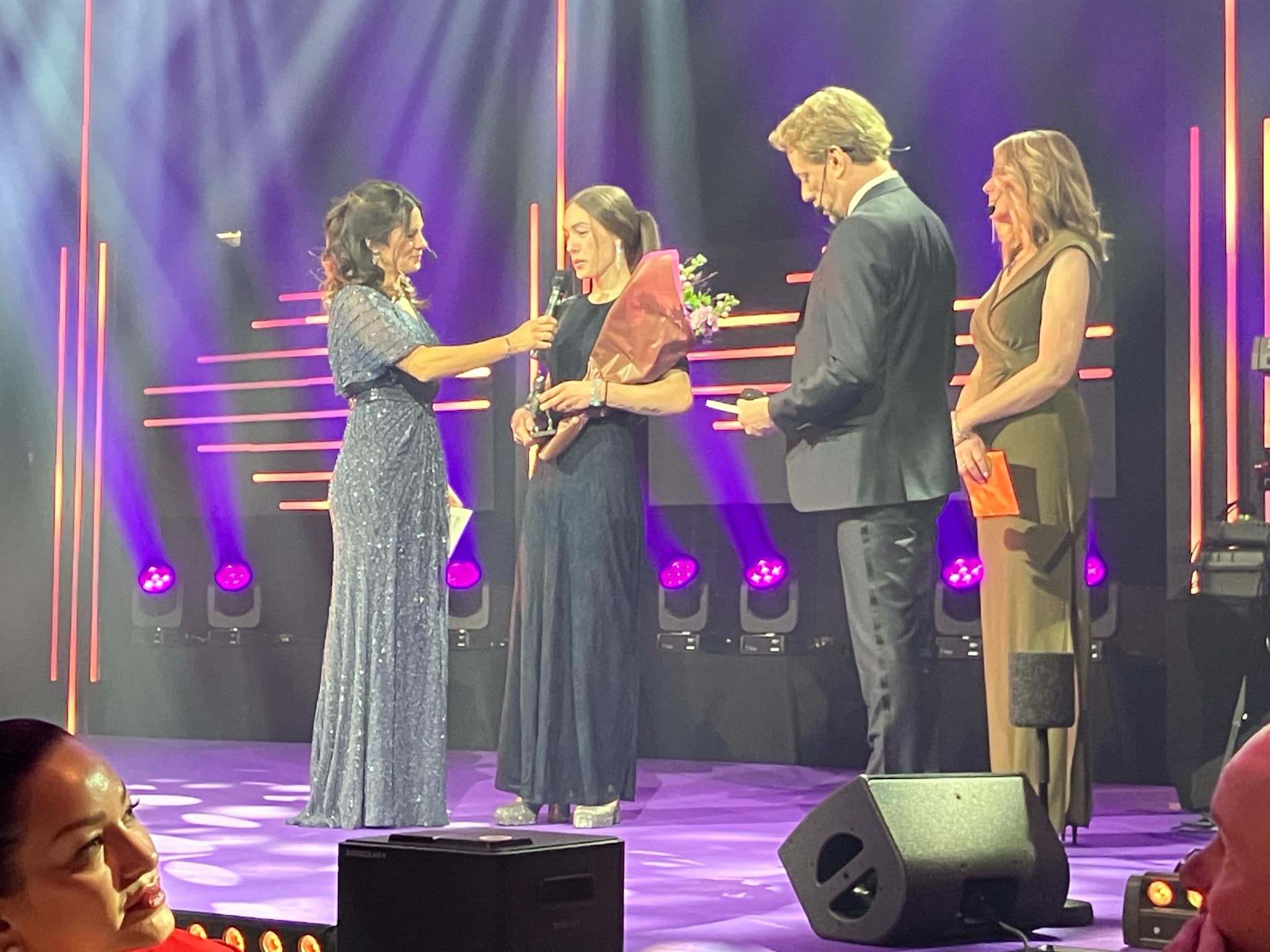 Svensk Hestegalla: Saga Laursen modtager prestigefyldt hæder 6a213b4d-2f4c-4219-88d3-77de37e9b811 (1)