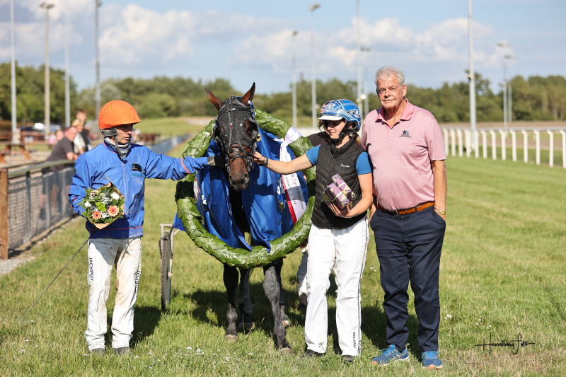Vincennes: Jubii Vang, Klinger og Invisible Sun i Paris Jubii