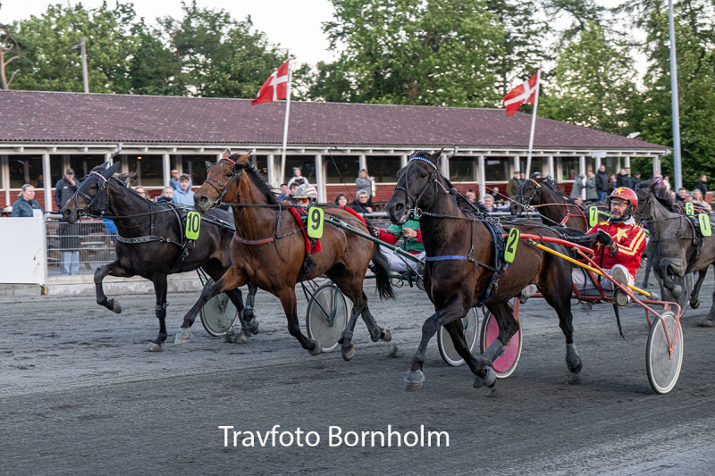 First Osiris med Michael Skovmose 7 juli 2026 Fotograf Torben Ager Travfoto Bornholm TKA 8440