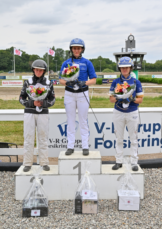 Guldsmed Maegaard Ladies Cup NZ9 1182