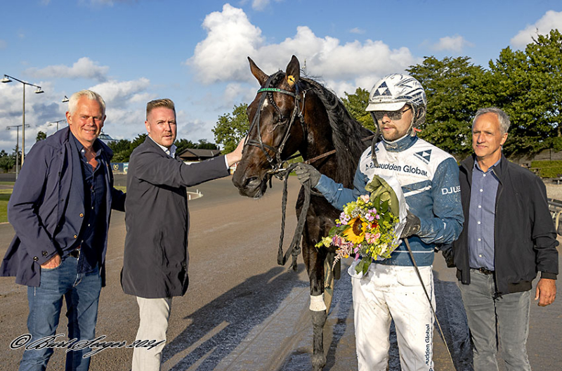 Icebreaker på Vincennes: Dansk opdræt i international topklasse ICEBREAKER_D2I4396-2-1