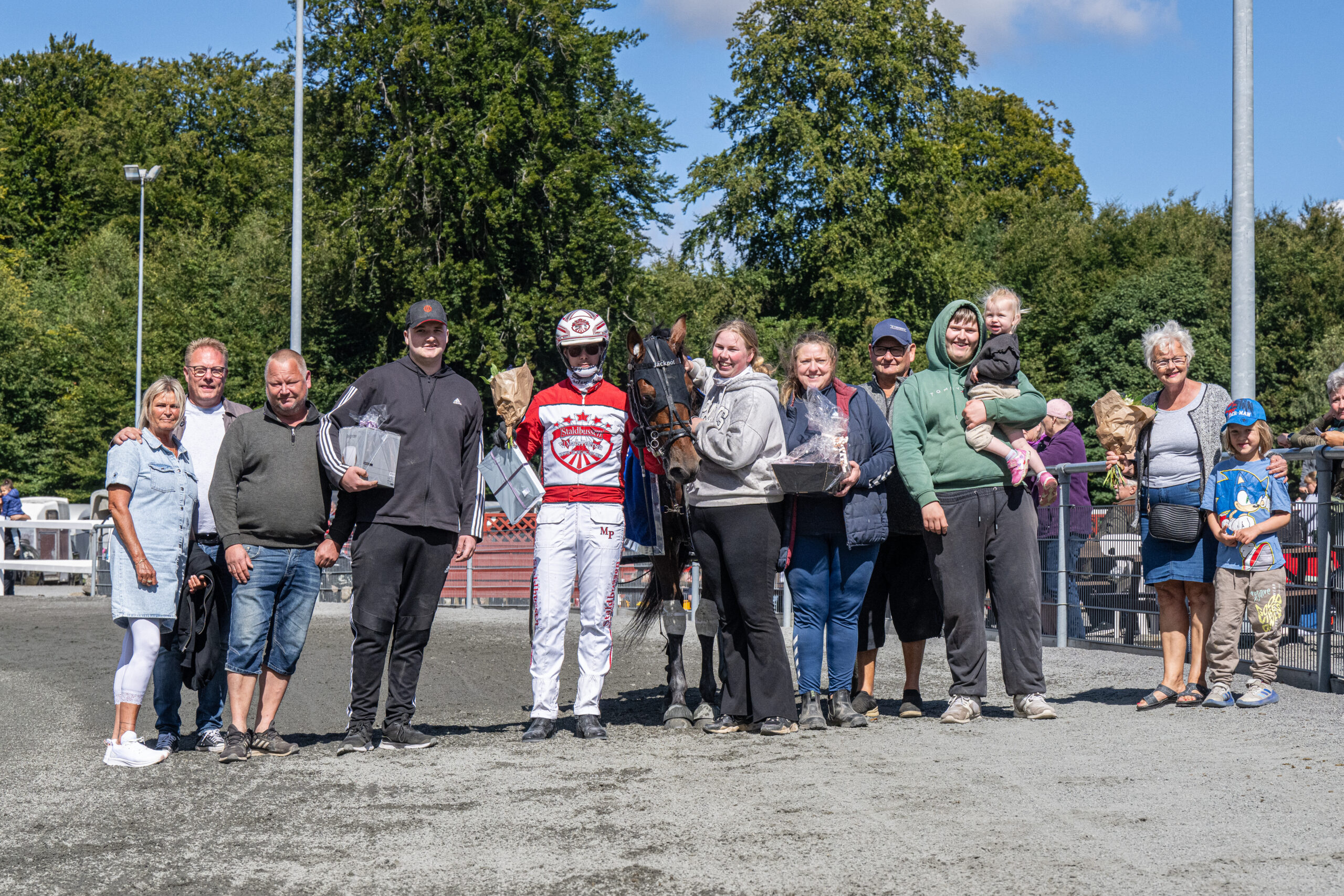 Jackpot med Mads Petersen 23 august 2025 Fotograf Torben Ager Travfoto Bornholm TKA 9621 scaled