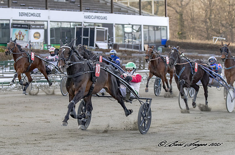 MANHATTAN TROT S2 4563