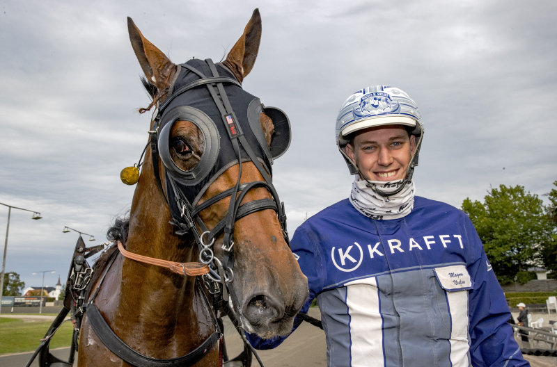 Magnus M Nielsen NEW YORK LOBELL D2I4549