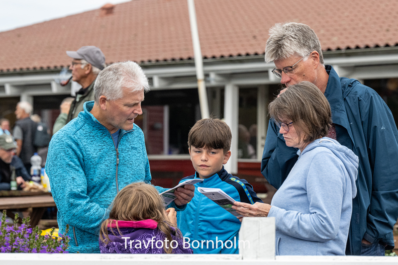 Publikum 4 august 2026 Fotograf Torben Ager Travfoto Bornholm TKA 1378