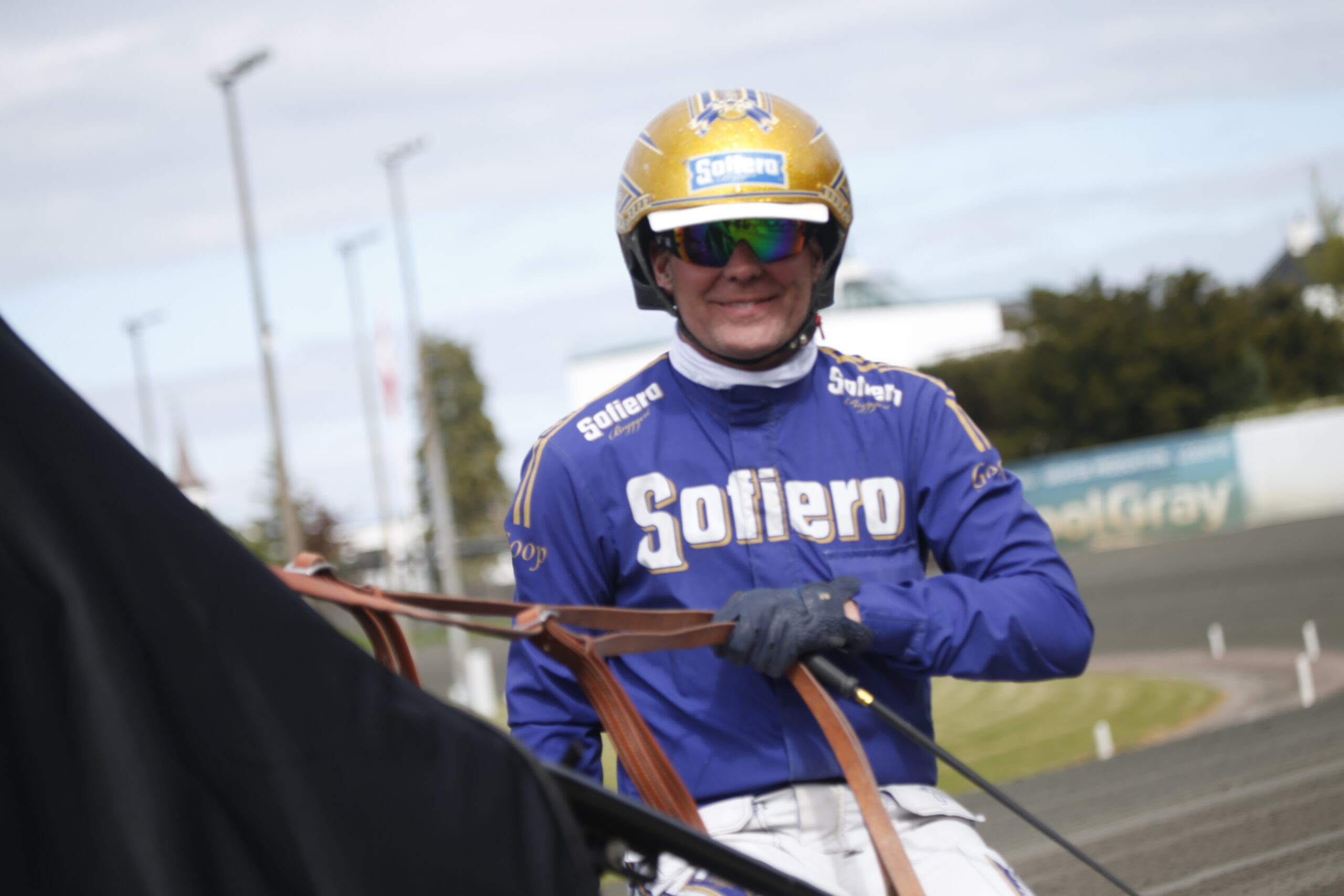 Goop sparket ud af sulkyen S3Q0503-scaled-2